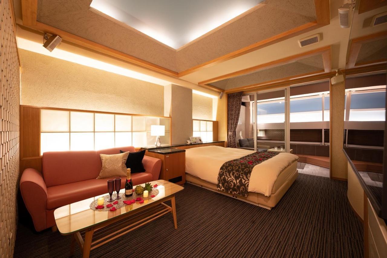 Отель Aria Makuhari Bay (Adults Only) Narashino Экстерьер фото