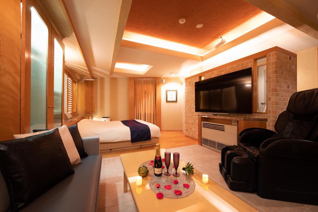 Отель Aria Makuhari Bay (Adults Only) Narashino Экстерьер фото